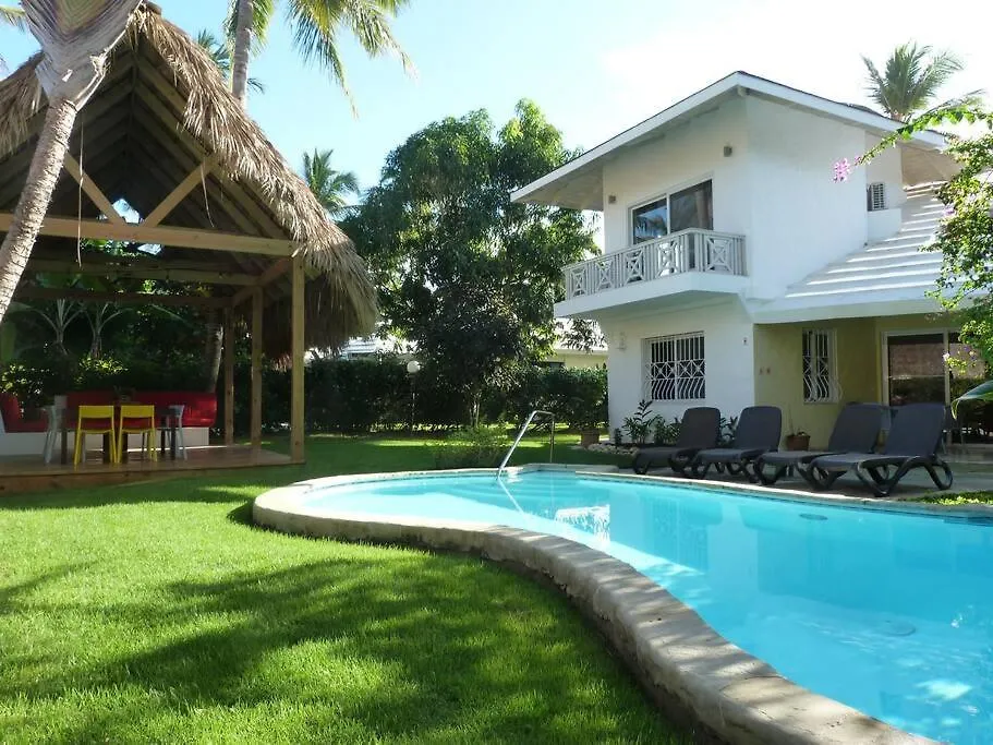 קברטה Charming Ocean Front 3 Bd Villa