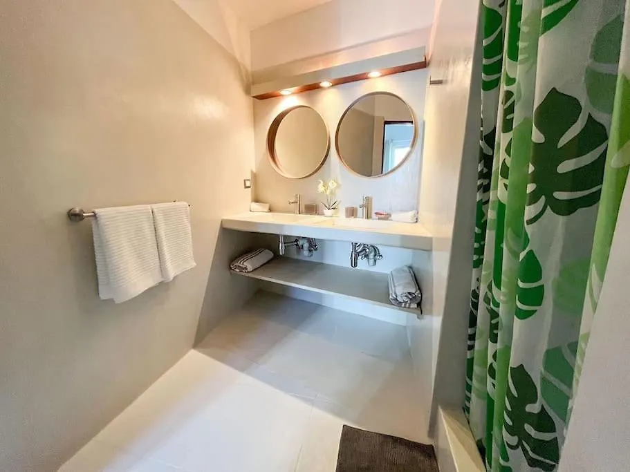 קברטה Charming Ocean Front 3 Bd Villa 0*,