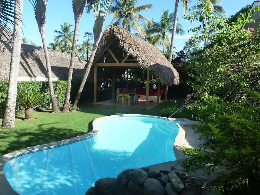 Charming Ocean Front 3 Bd Villa 카바레테